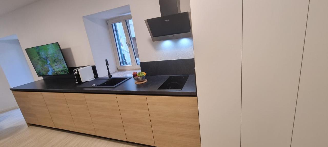 Dea Del Mar Apartments Izola Exterior photo