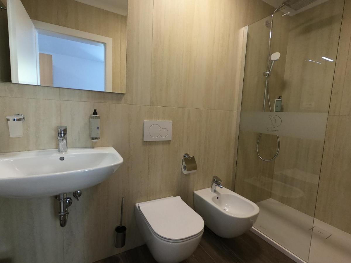 Dea Del Mar Apartments Izola Exterior photo