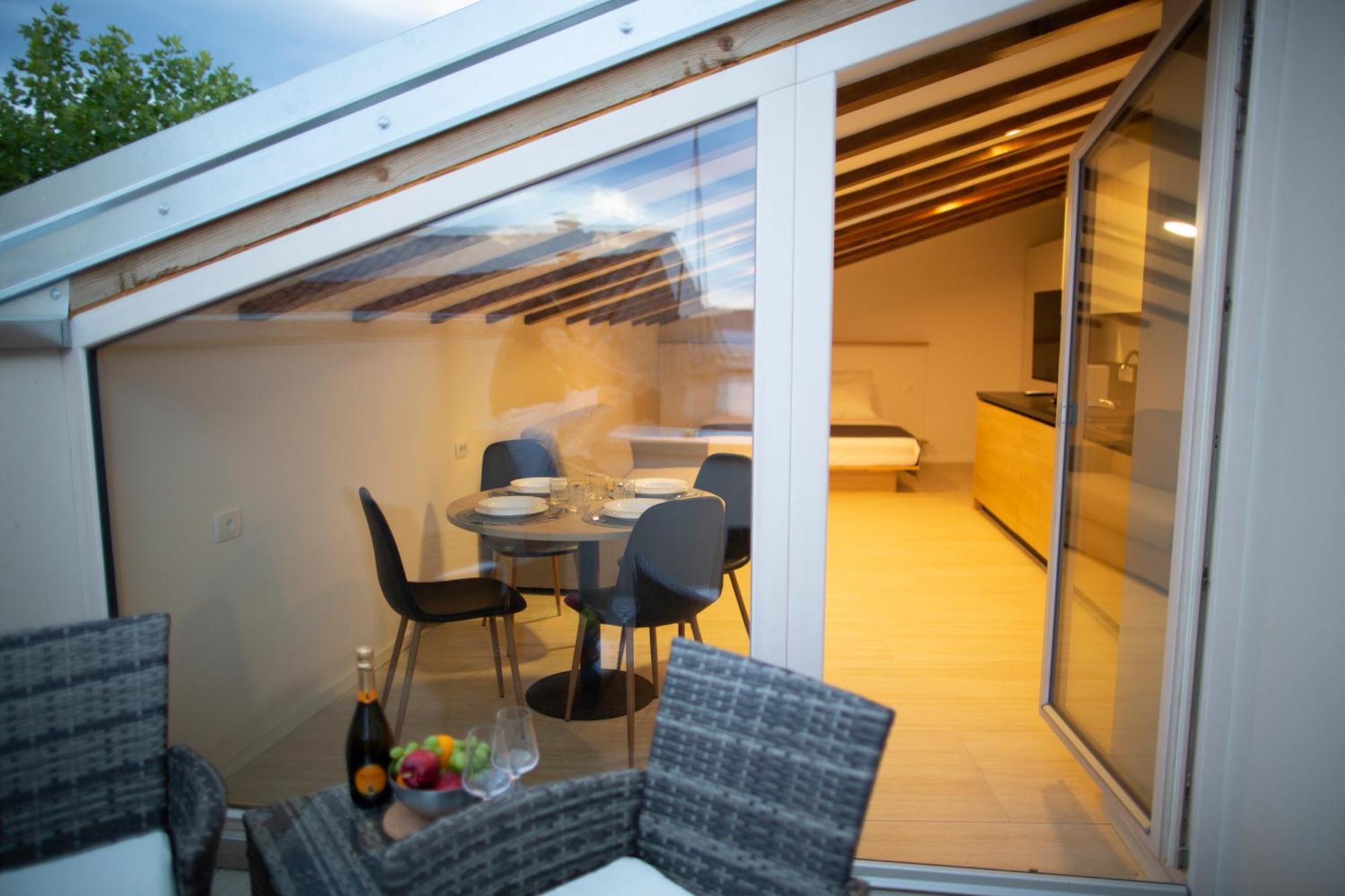 Dea Del Mar Apartments Izola Exterior photo
