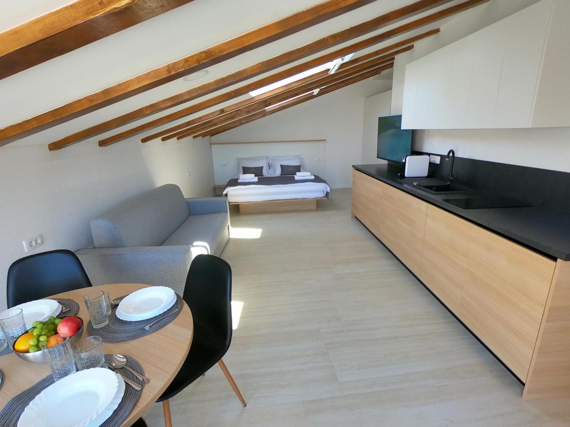 Dea Del Mar Apartments Izola Exterior photo